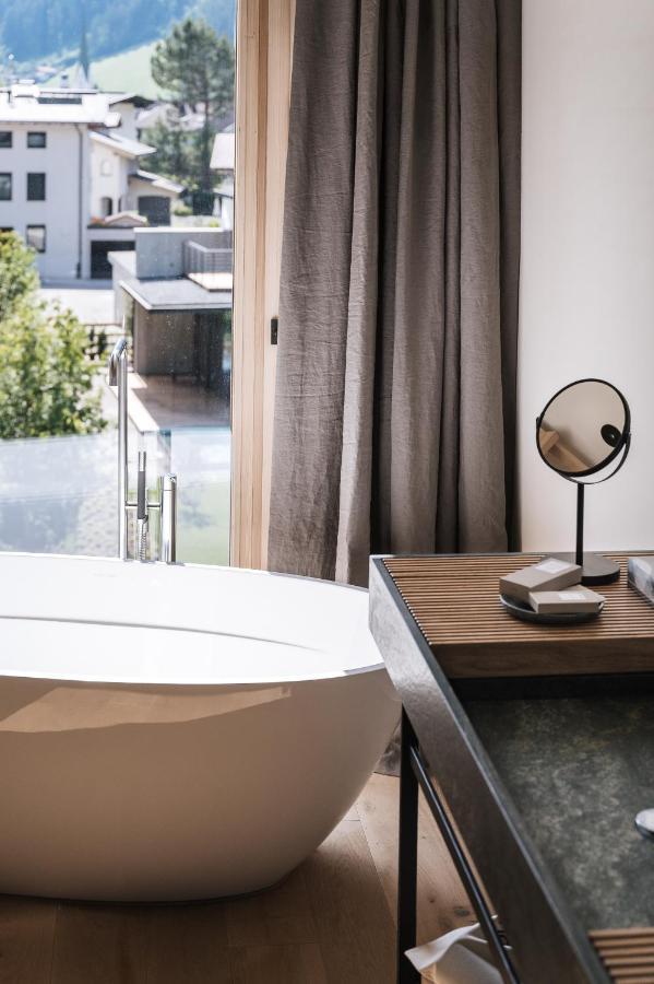 צל אם צילר Zelloon Boutique Hotel מראה חיצוני תמונה